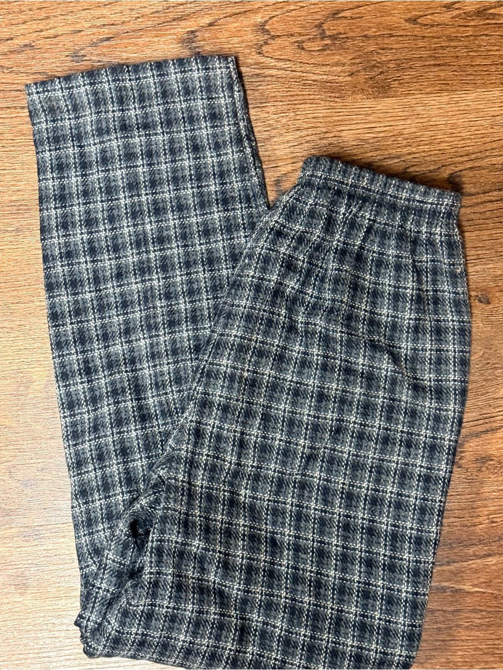Women’s Plaid Knit Trousers — Gray Check